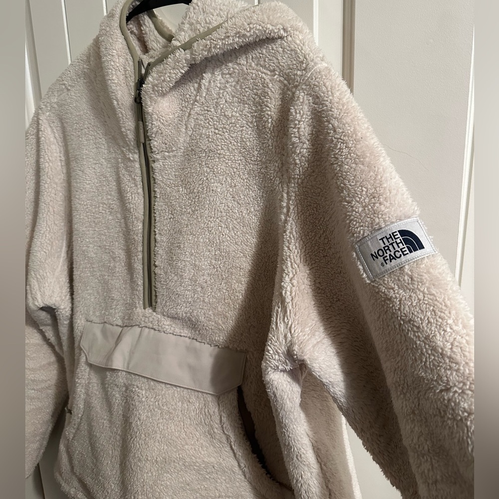 The North Face Women’s Hooded Sherpa